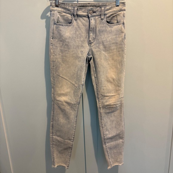 American Eagle Hi-Rise Jegging Light Acid Wash Ne(X)t Level Stretch Raw Hem 8 - Picture 4 of 16